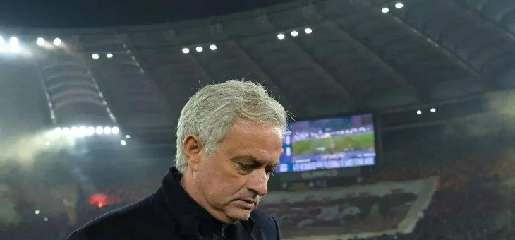 穆里尼奥的前锋呢？射手王又被推进转会市场！离的简单介绍