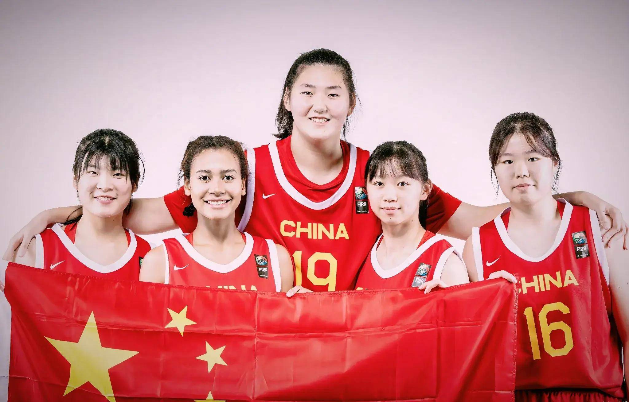 关于国家队大赛首秀！张子宇13分末节双塔让人期待的信息