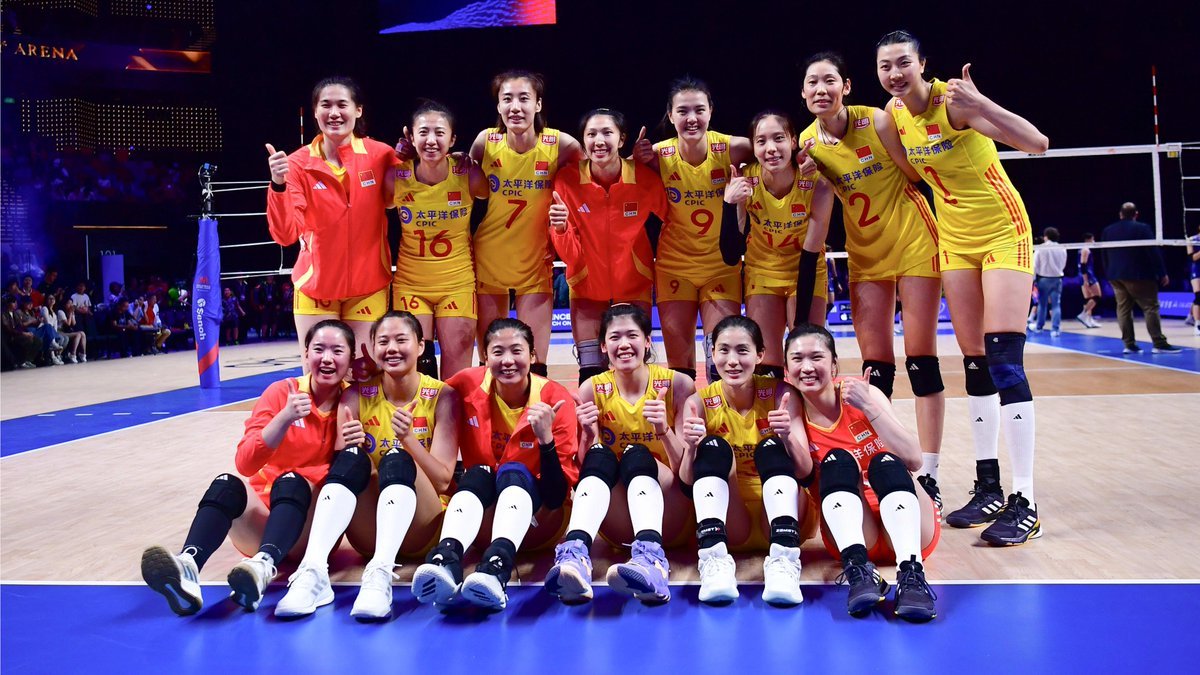 中国女子水球队11-13惜败意大利无缘八强(中国女子水球队教练是谁)