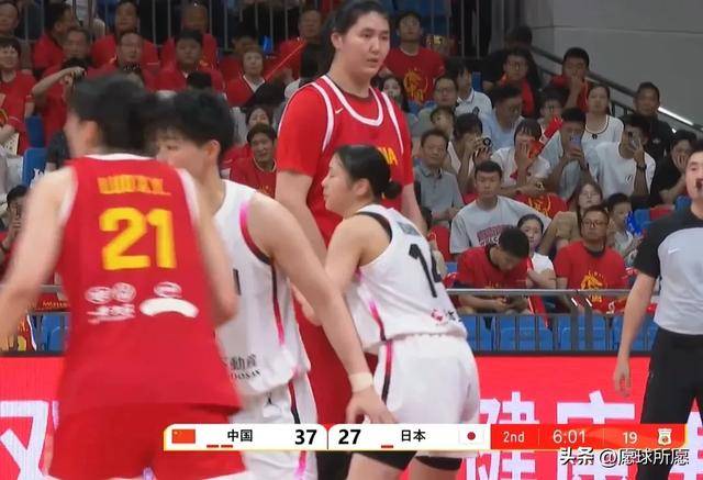 博鱼体育-张子宇小组赛总结丨21中17轰43+12禁区无解罚球超准横移不足(张子宇最新比赛视频)