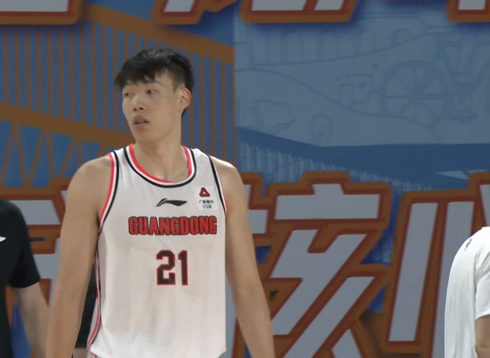 博鱼体育-关于确认加盟！广东队正式迎来男篮顶级锋线，保送杜锋“躺”进决赛？的信息