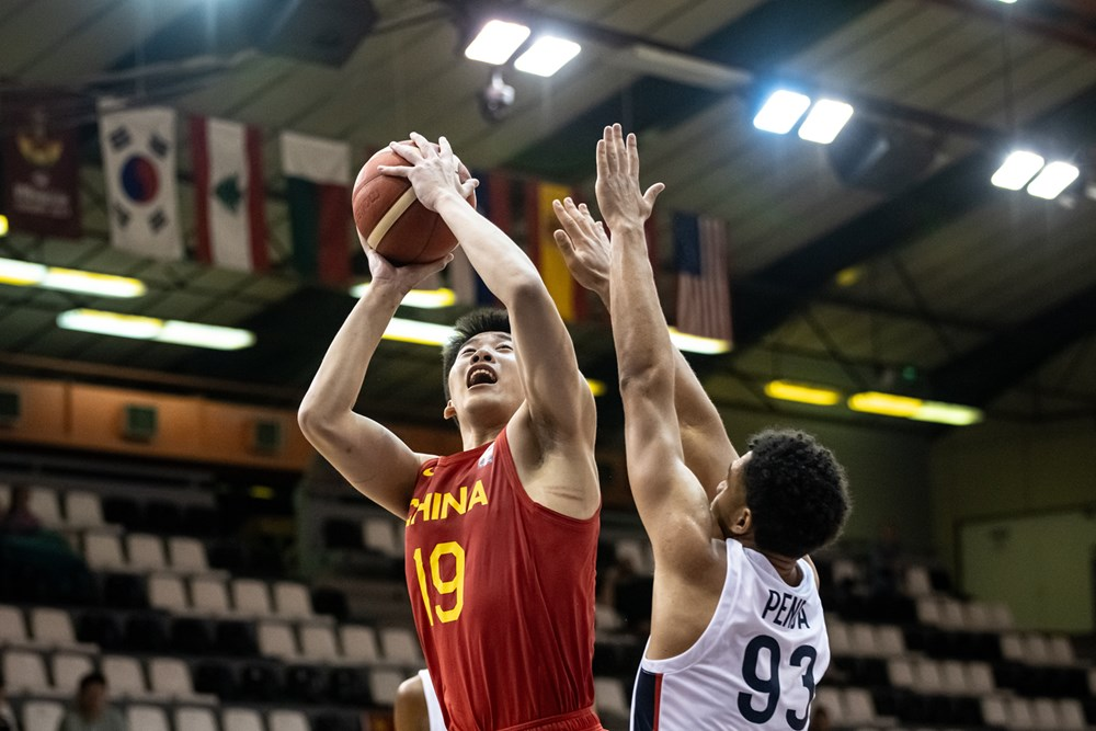 王俊杰U19世青赛集锦：对阵西班牙砍下21分8板2助(大空翼世青赛完整版)