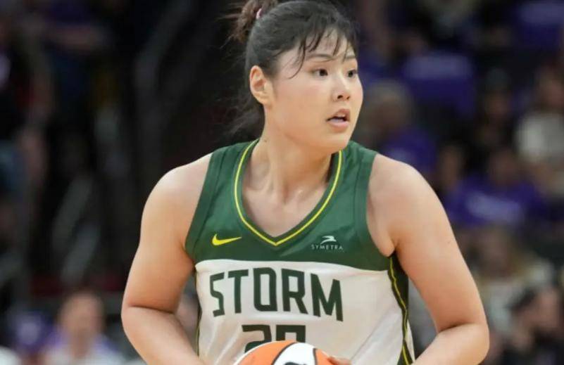 博鱼体育-WNBA-李月汝10分8板飞翼末节逆转王牌未果(李月汝飞翼评价)