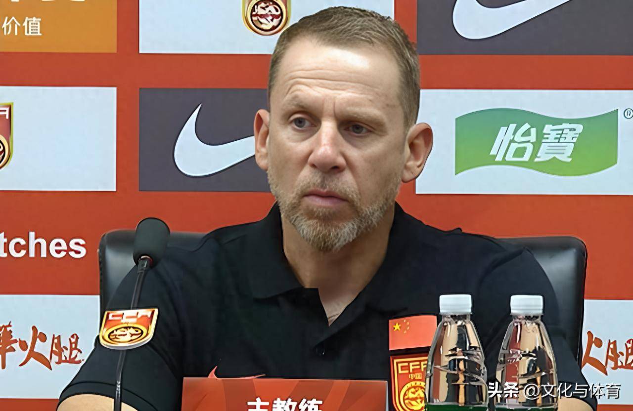 包含伊万下课，久尔杰维奇担任国足代理主教练的词条